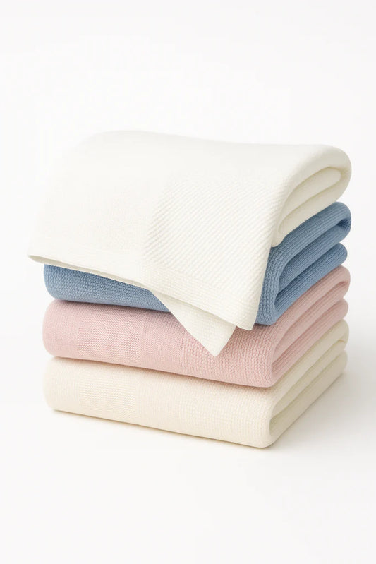 A Soft Idea: Knit Baby Blanket with Textured Border
