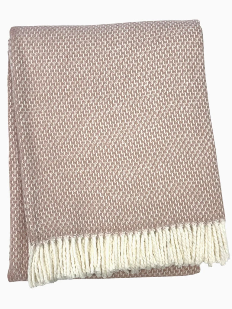 A Soft Idea: A Grain of Rice Throw