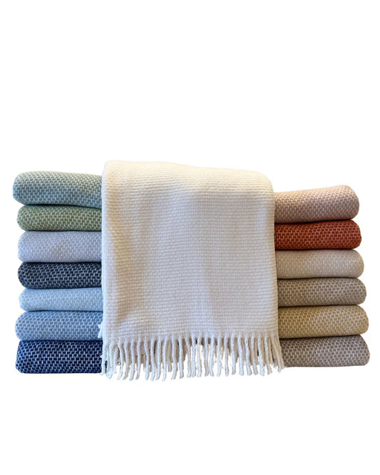 A Soft Idea: A Grain of Rice Throw