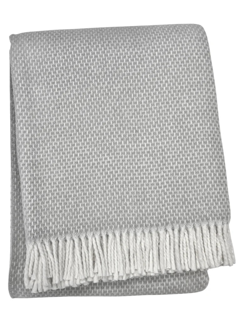 A Soft Idea: A Grain of Rice Throw
